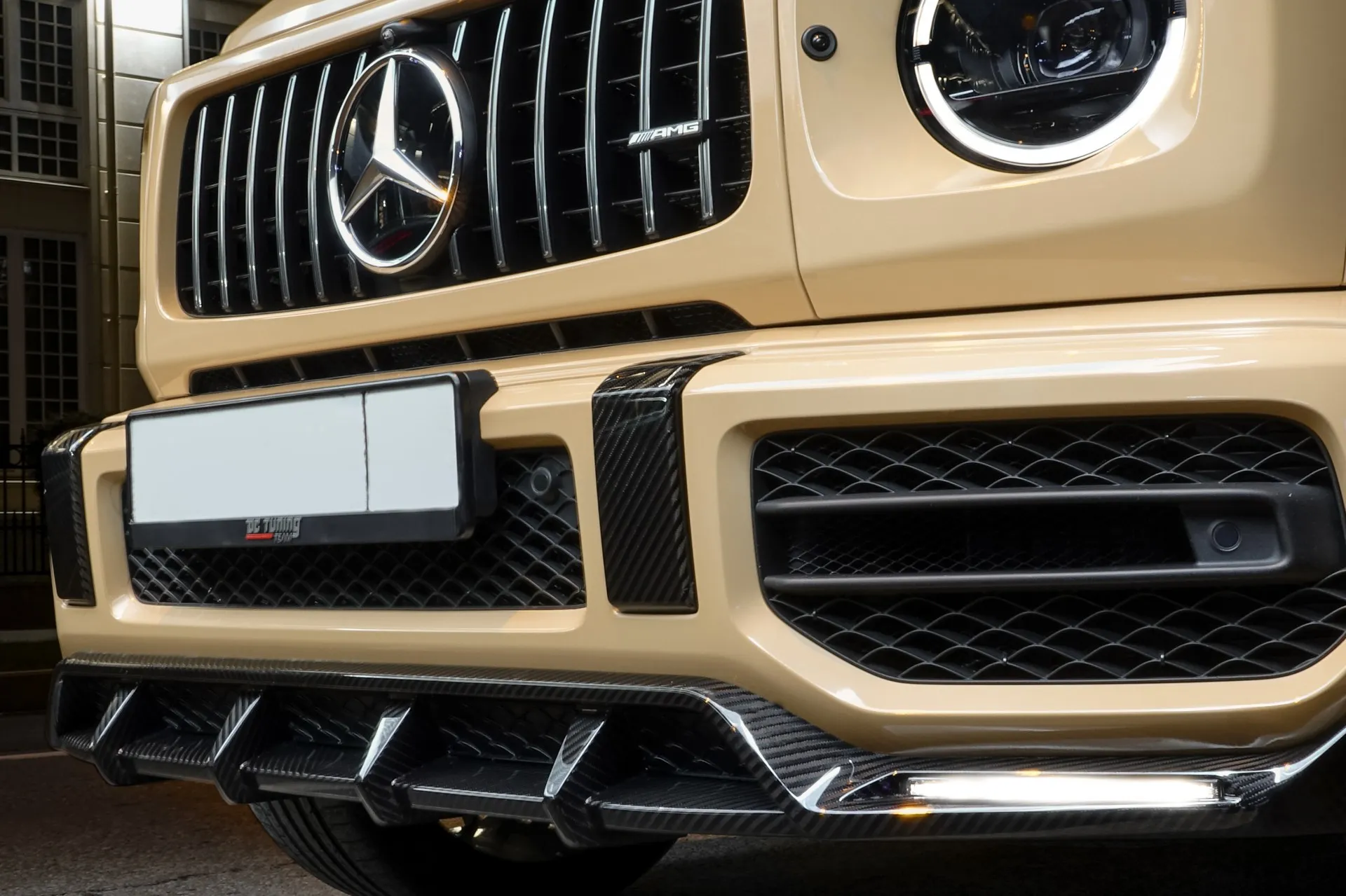 Check our price and buy Topcar Design body kit for Mercedes-Benz  G-class W463A Inferno Light