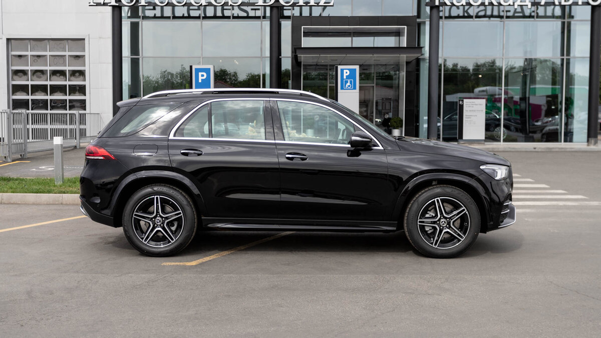 Check price and buy New Mercedes-Benz GLE 300 d (V167) For Sale