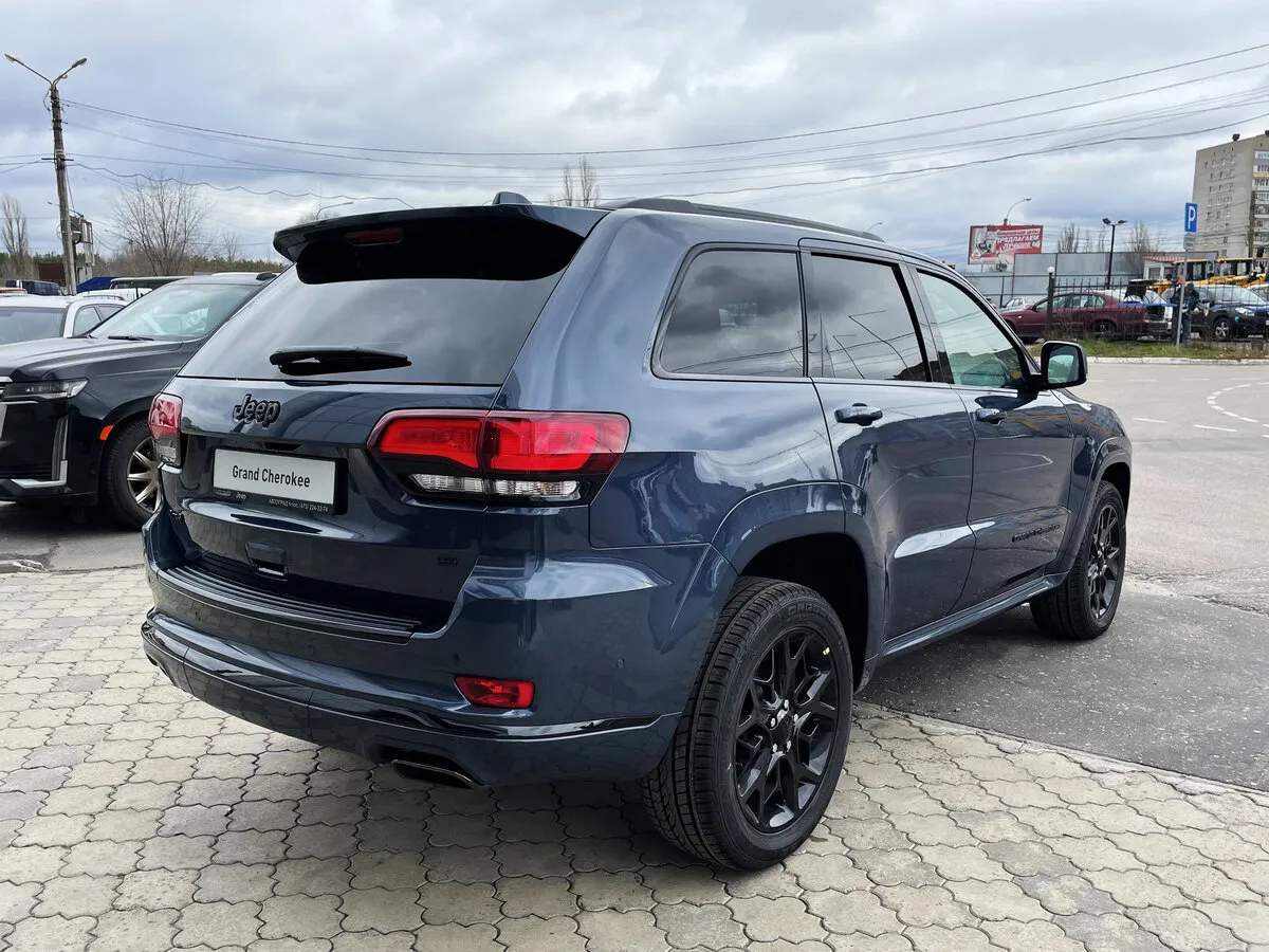 Check price and buy New Jeep Grand Cherokee (WK2) Restyling For Sale
