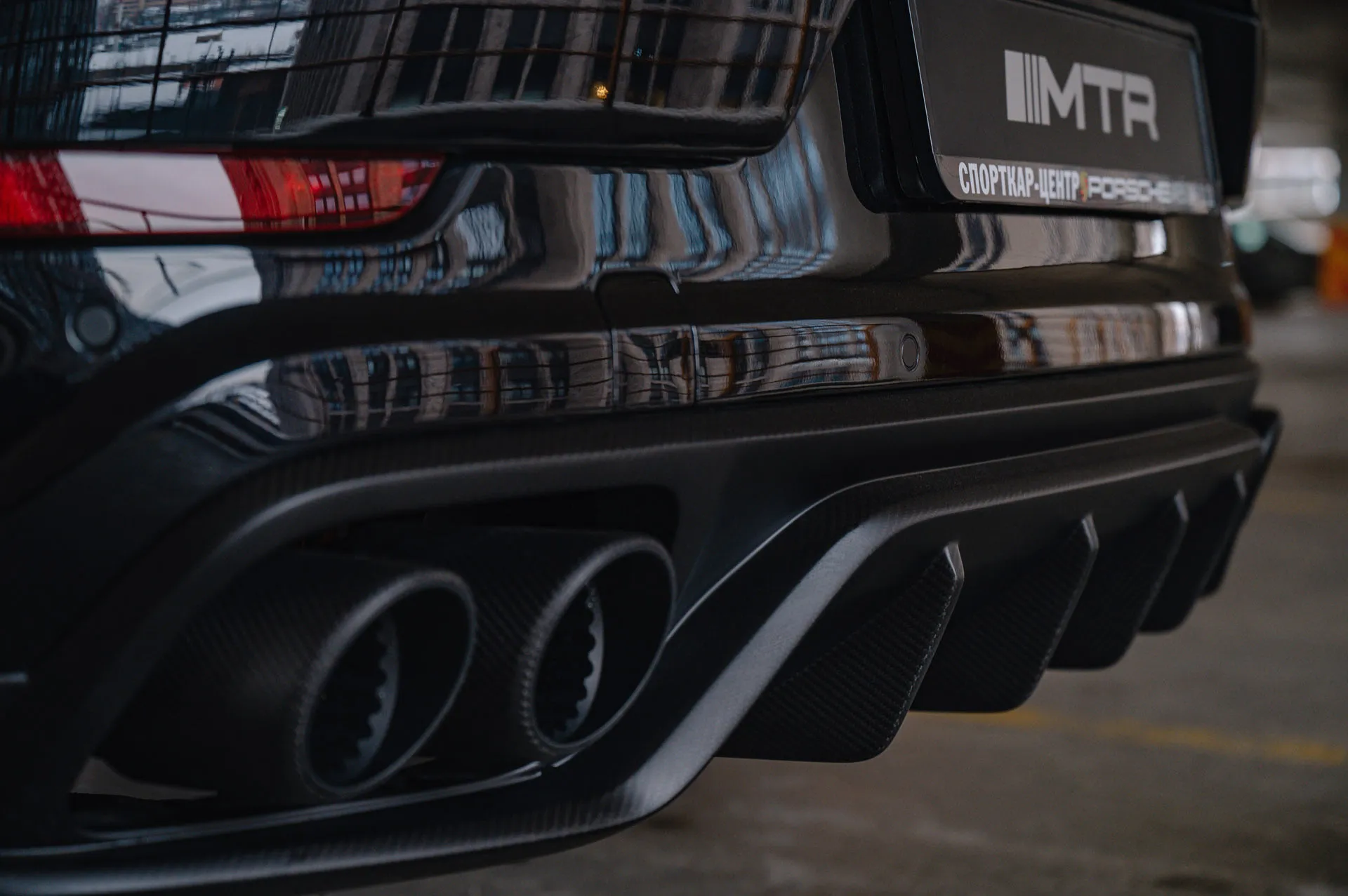 Check price and buy MTR Design Wide Body Carbon Fiber kit for Porsche Cayenne Coupe