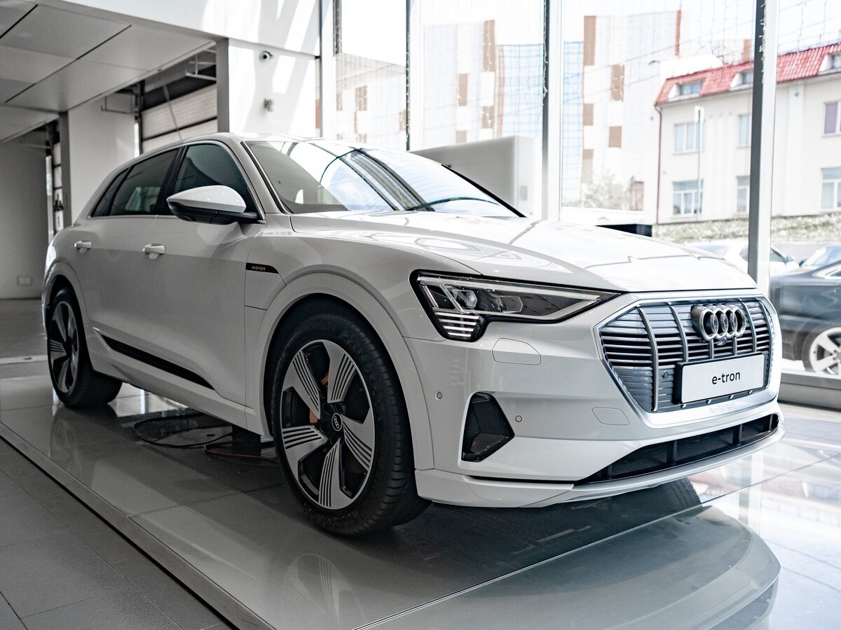 Buy New Audi E-Tron 55