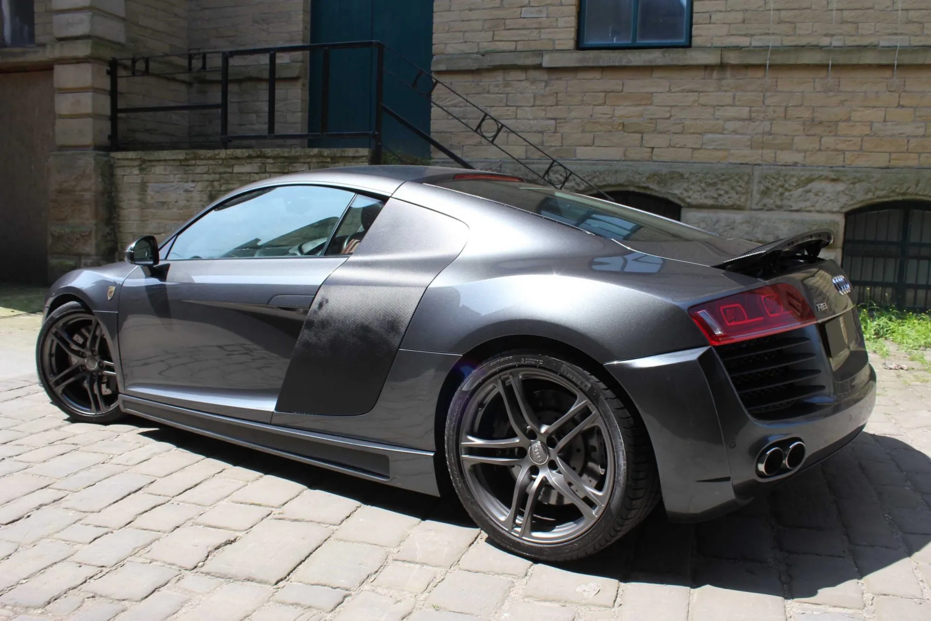 Basic body kit for Audi R8 42