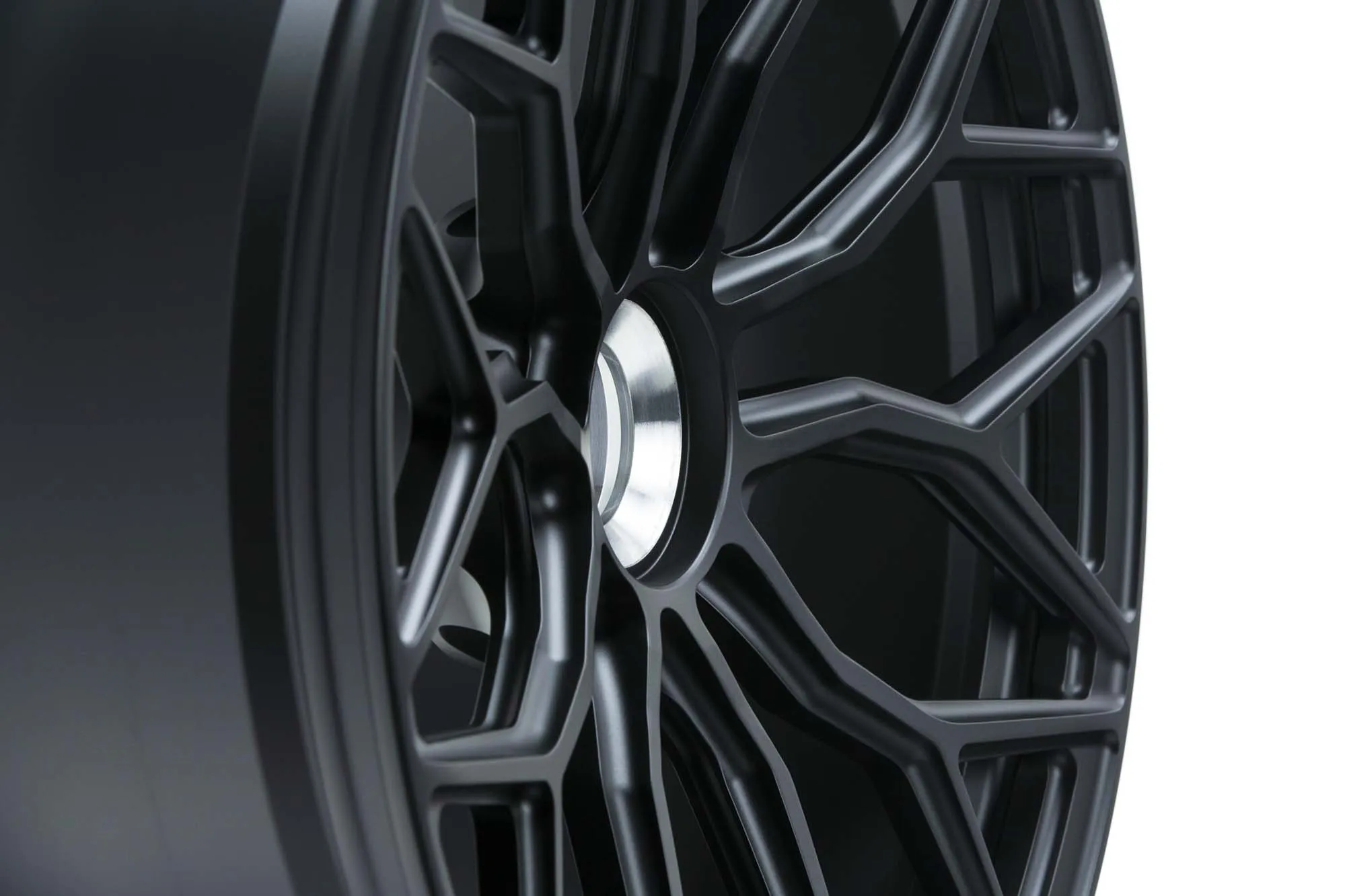 Vossen S17 01 forged wheel — close-up spoke detail