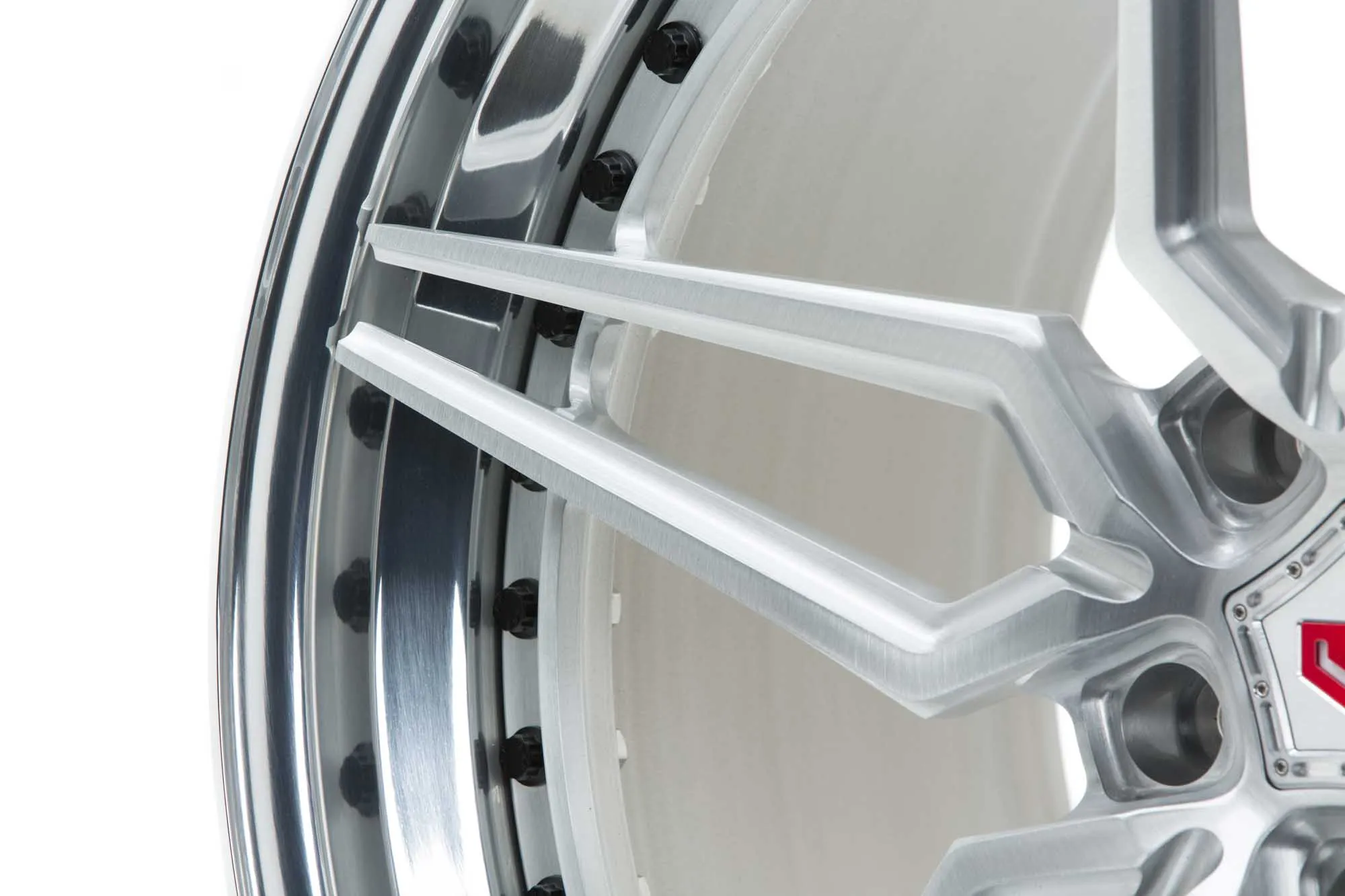 Vossen M X1 3 PIECE 3-piece forged wheel — finish detail