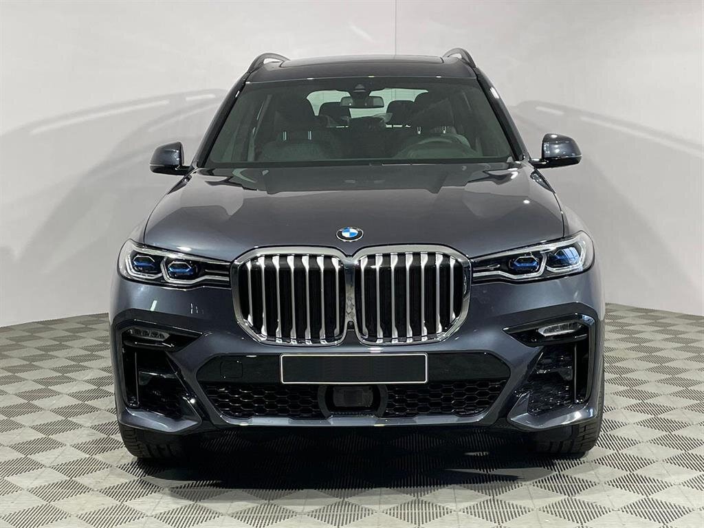 Buy New BMW X7 40d (G07)