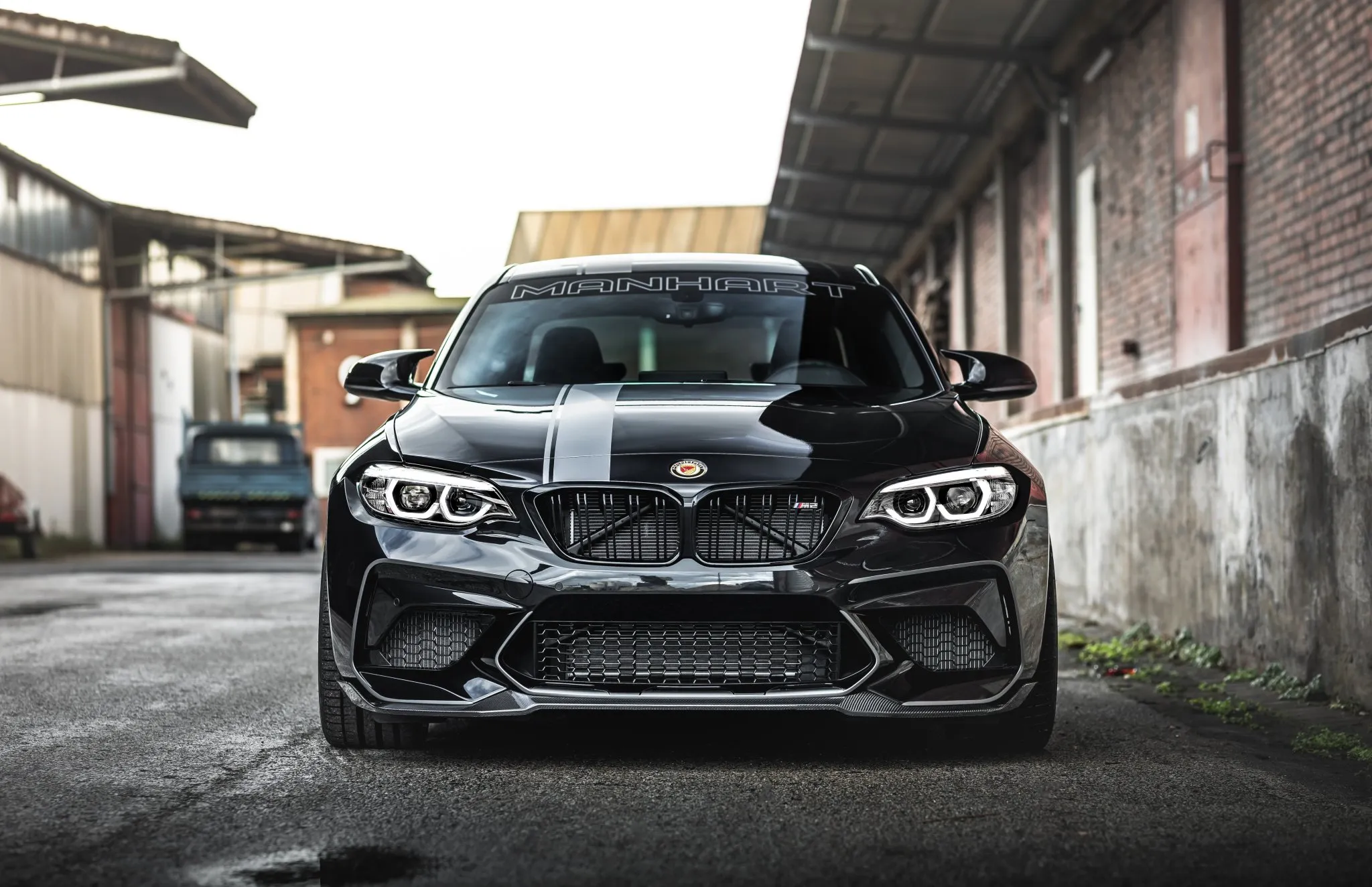 Check our price and buy an Manhart carbon fiber body kit for BMW M2 F87!
