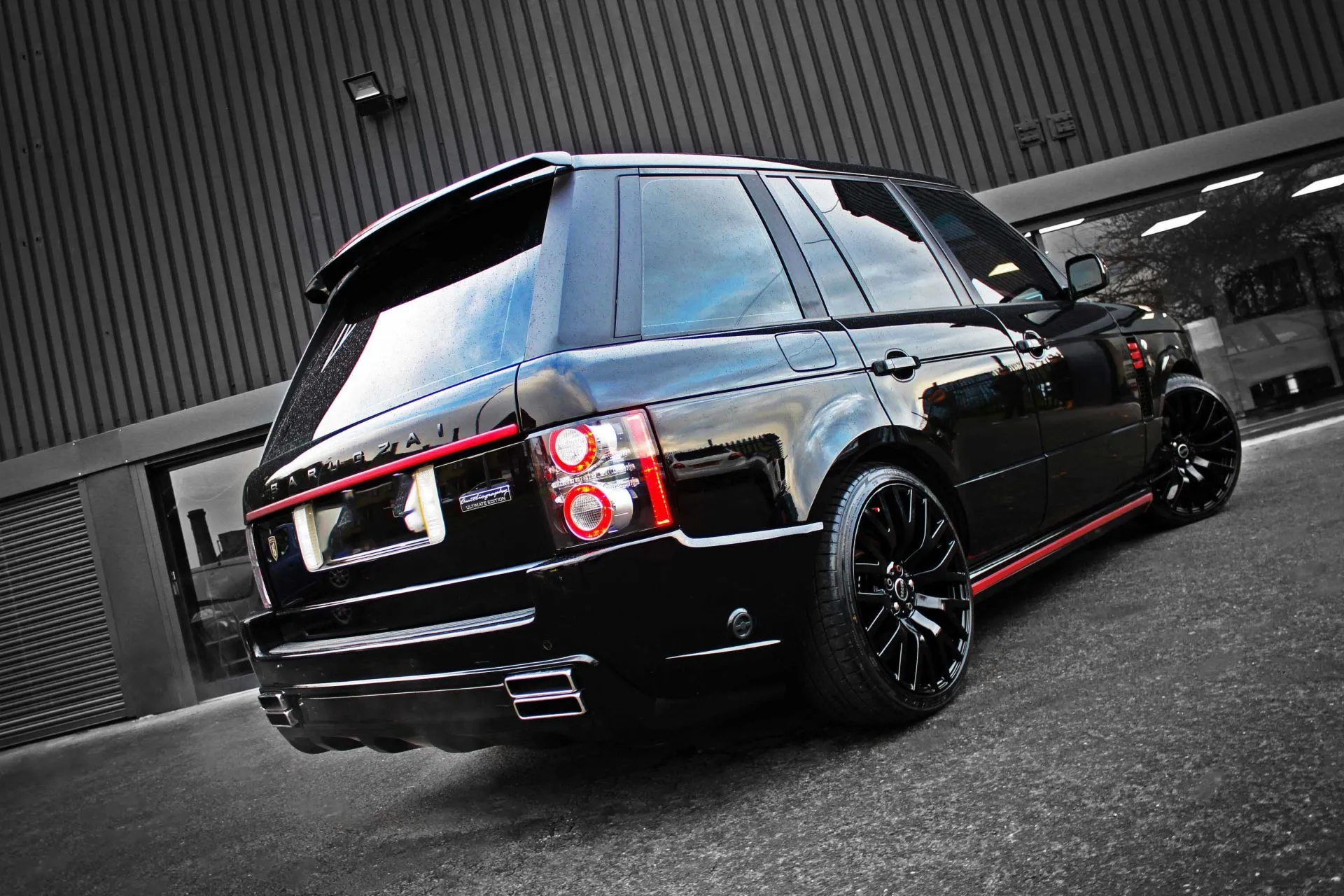 Check our price and buy Barugzai Classic body kit for Land Rover Range Rover Vogue