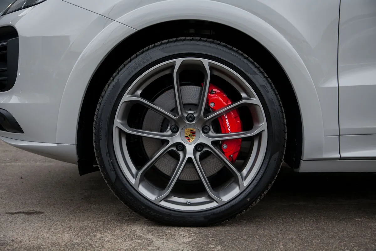 New Porsche Cayenne GTS Coupé