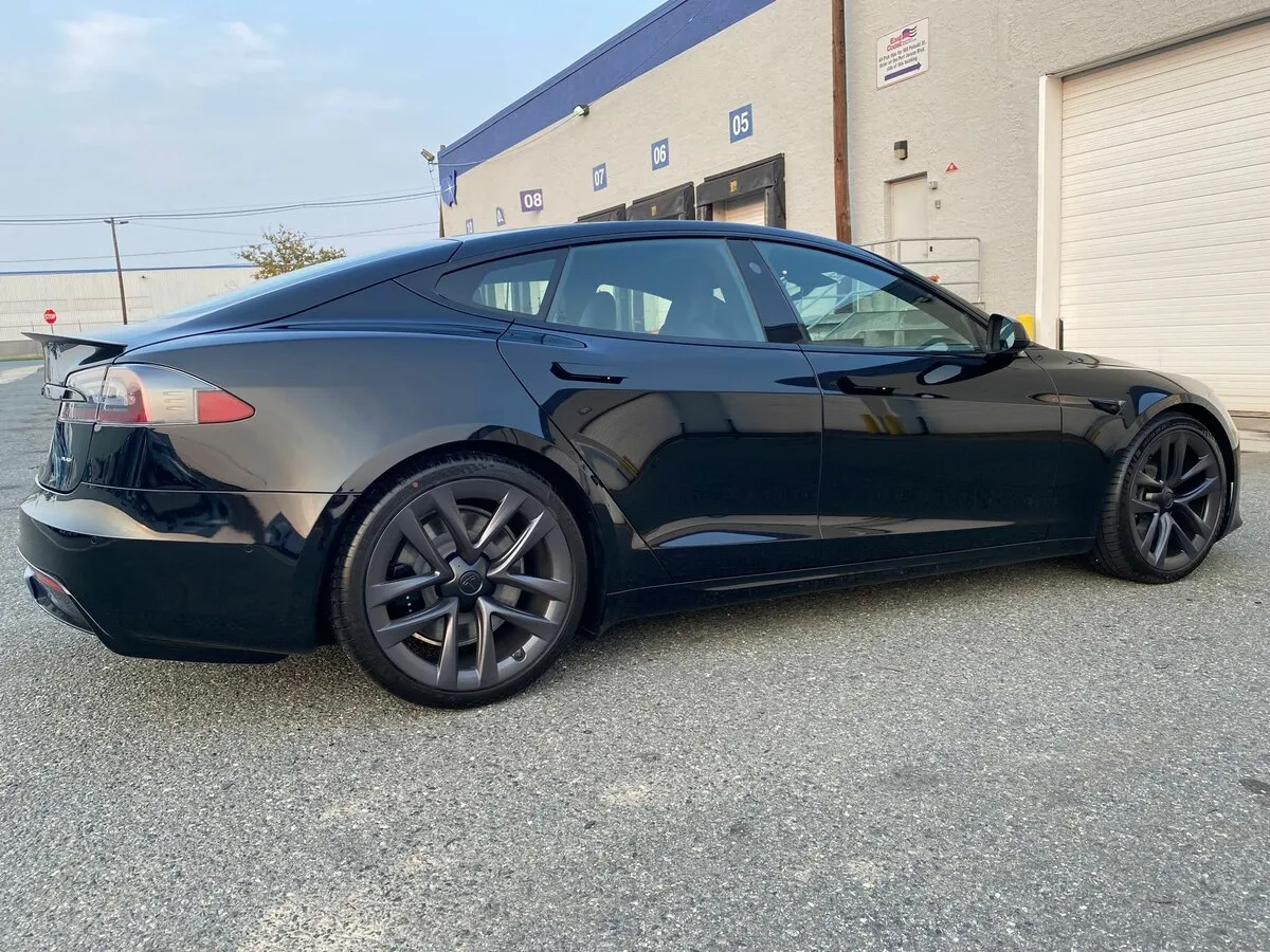 Check price and buy New Tesla Model S Plaid Restyling 2 For Sale