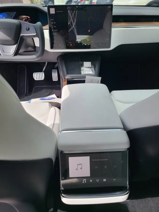 Check price and buy New Tesla Model S Plaid Restyling 2 For Sale