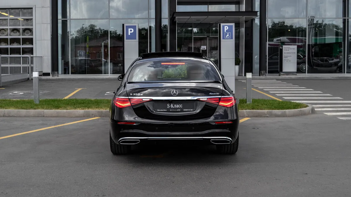Check price and buy New Mercedes-Benz S-Class 350 d Long 4MATIC (W223) For Sale