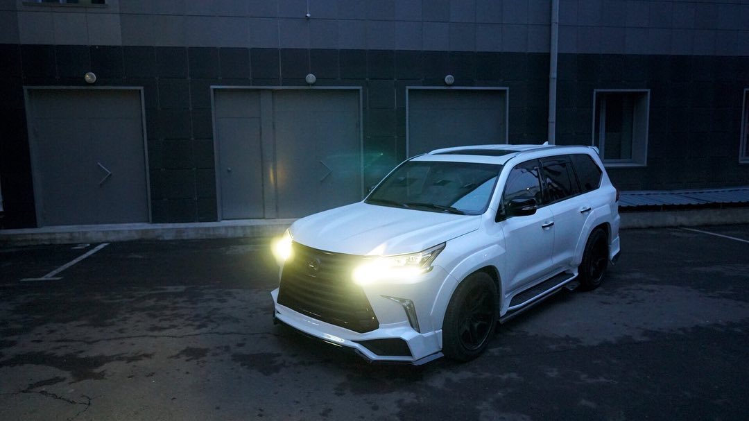 Check our price and buy Shikari body kit for Lexus LX 570/450D