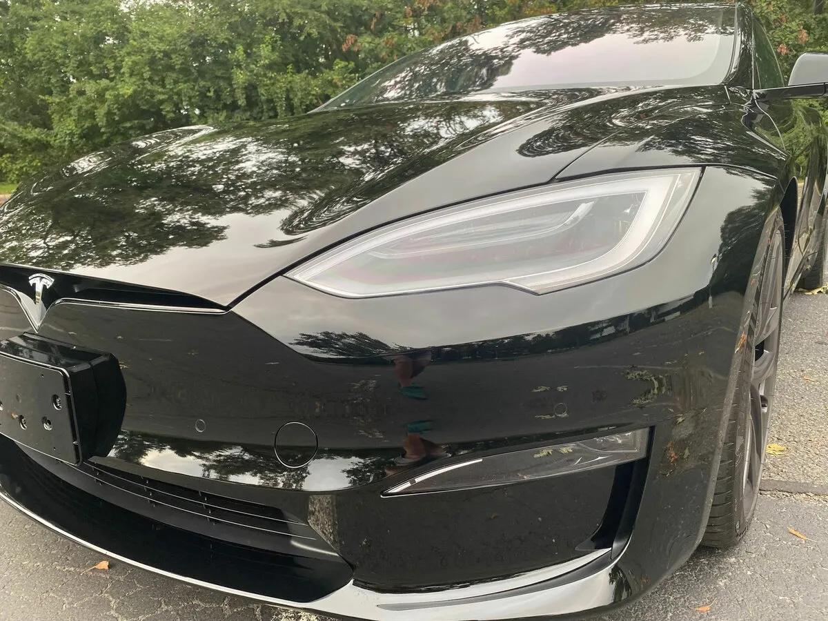 Check price and buy New Tesla Model S Plaid Restyling 2 For Sale
