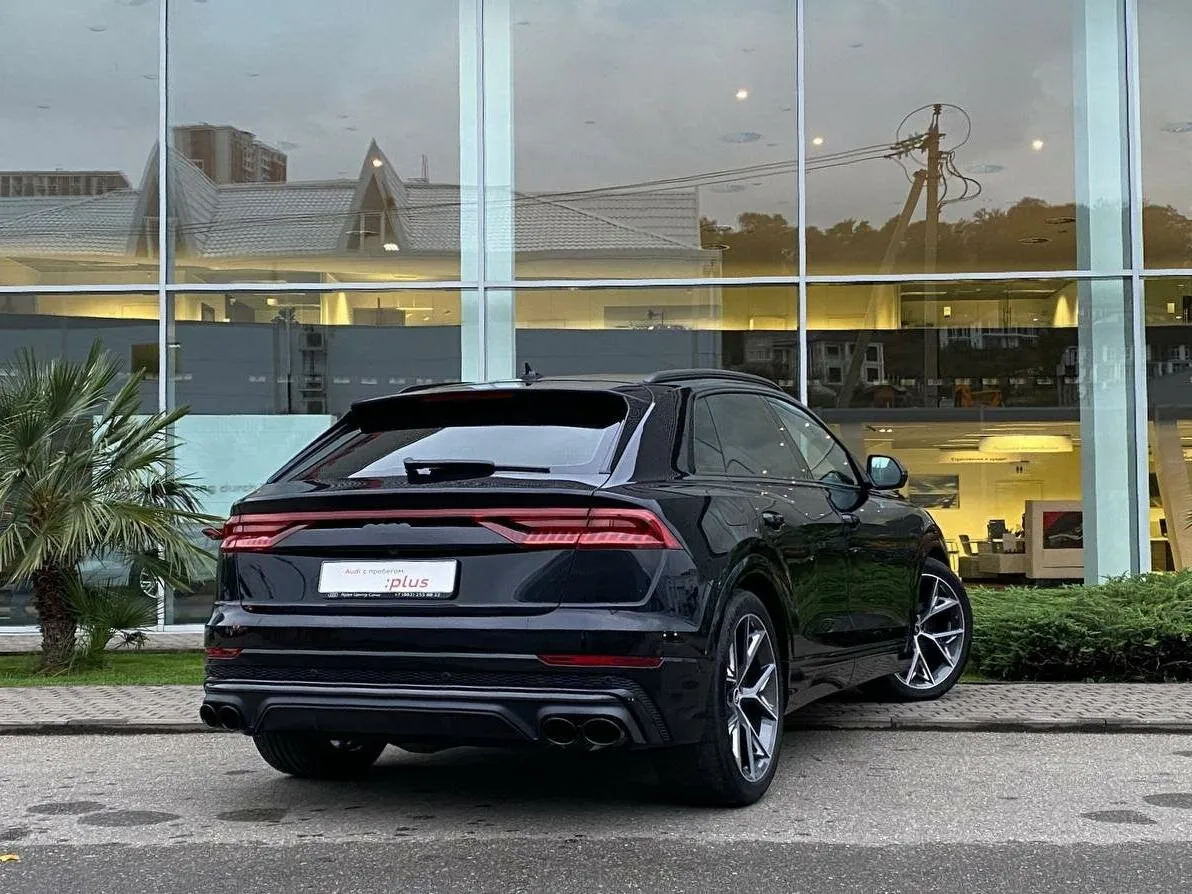 Buy New Audi SQ8 (4M)
