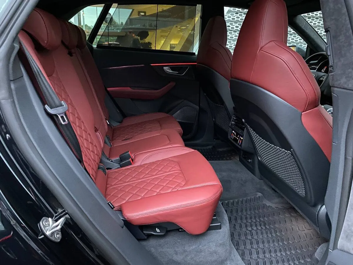 Buy New Audi SQ8 (4M)