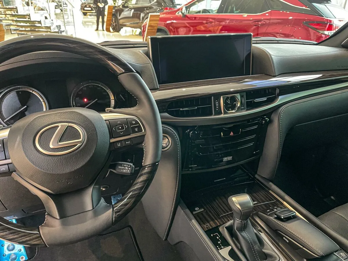 Buy New Lexus LX 570 Restyling 2