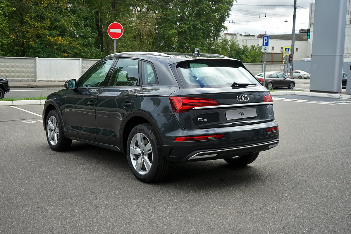 Check price and buy New Audi Q5 45 TFSI (FY) Restyling For Sale