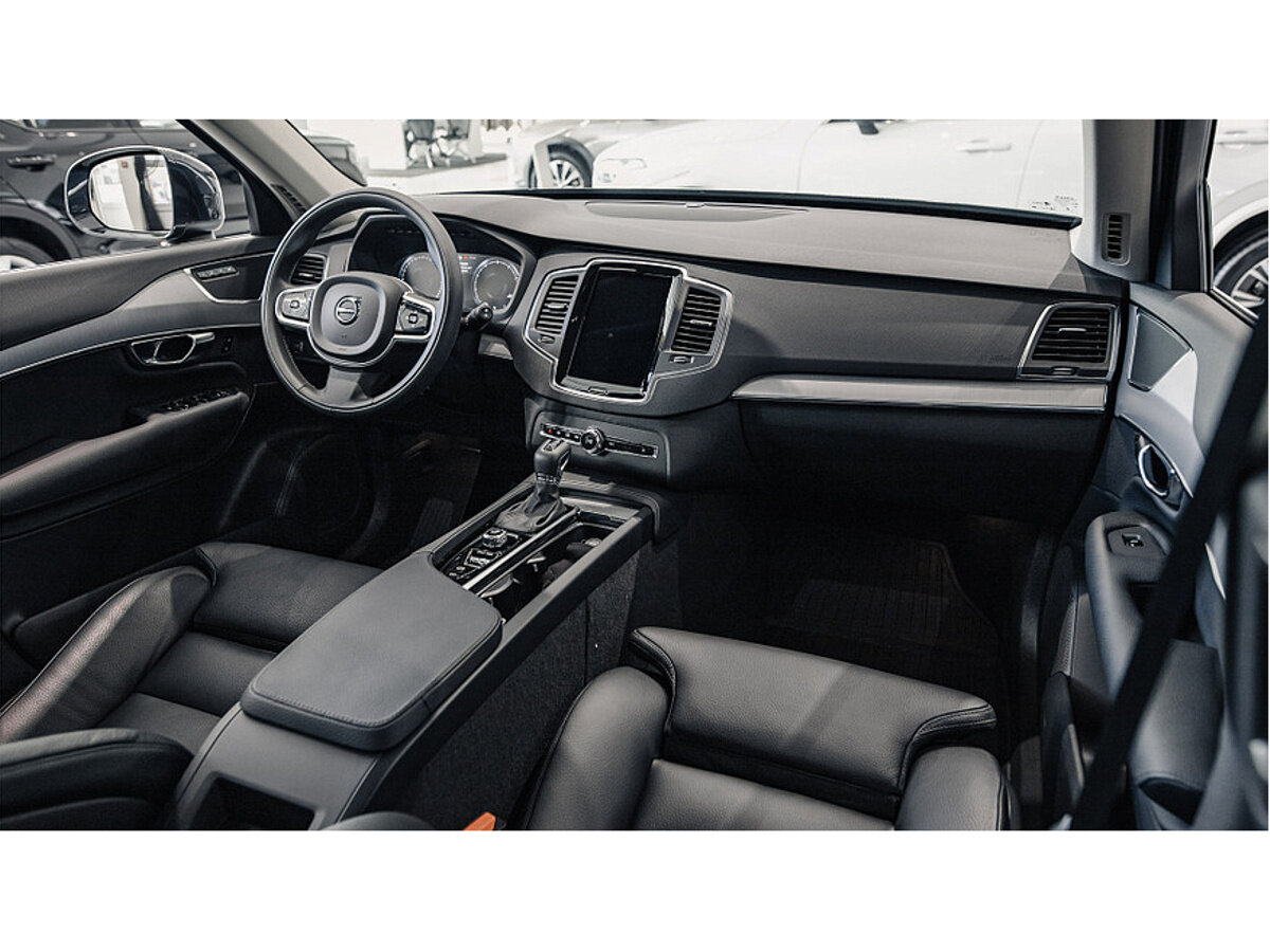 Check price and buy New Volvo XC90 Restyling For Sale