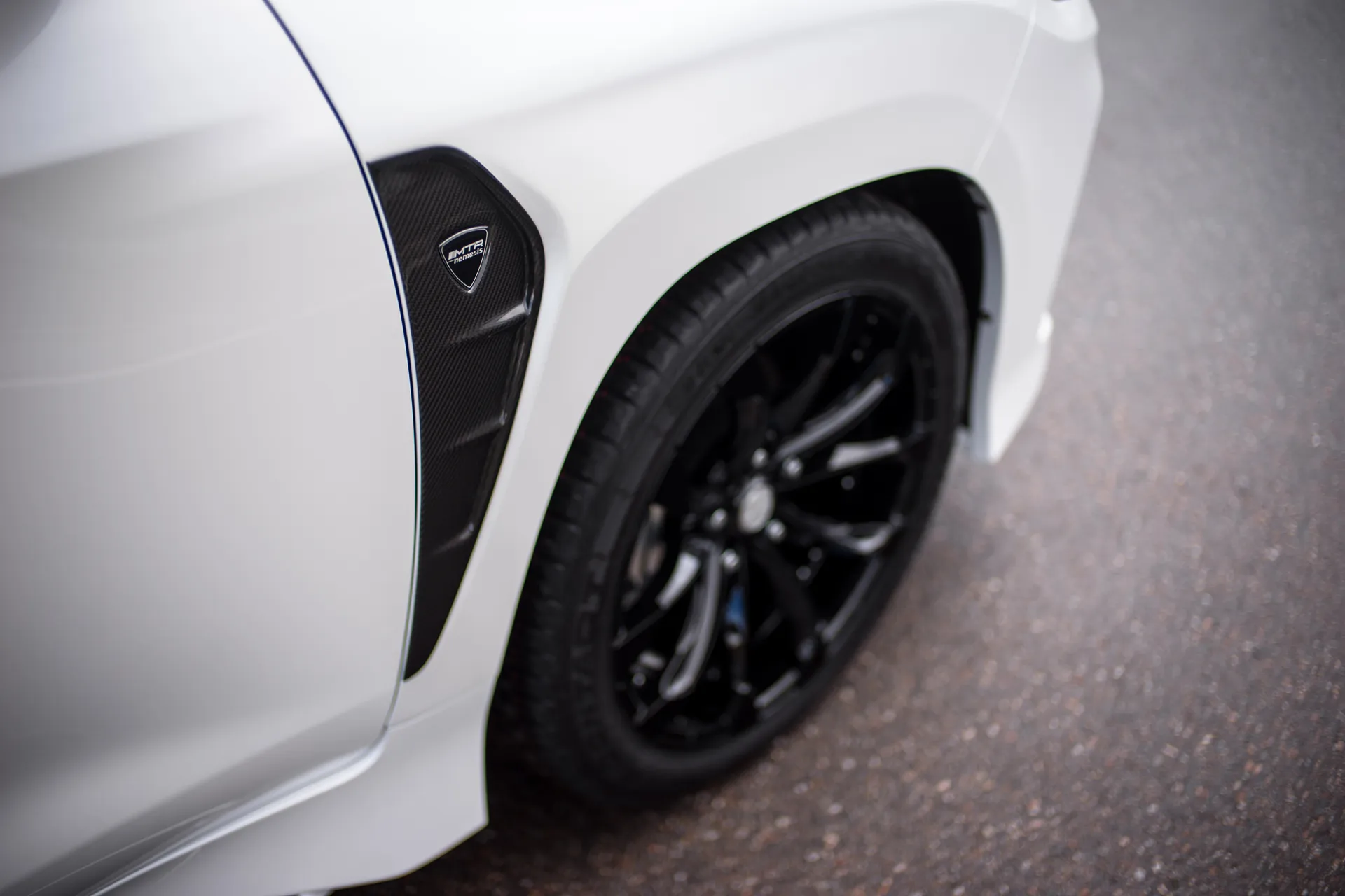 Check our price and buy MTR Design Body Kit for Lexus LX 570/450d