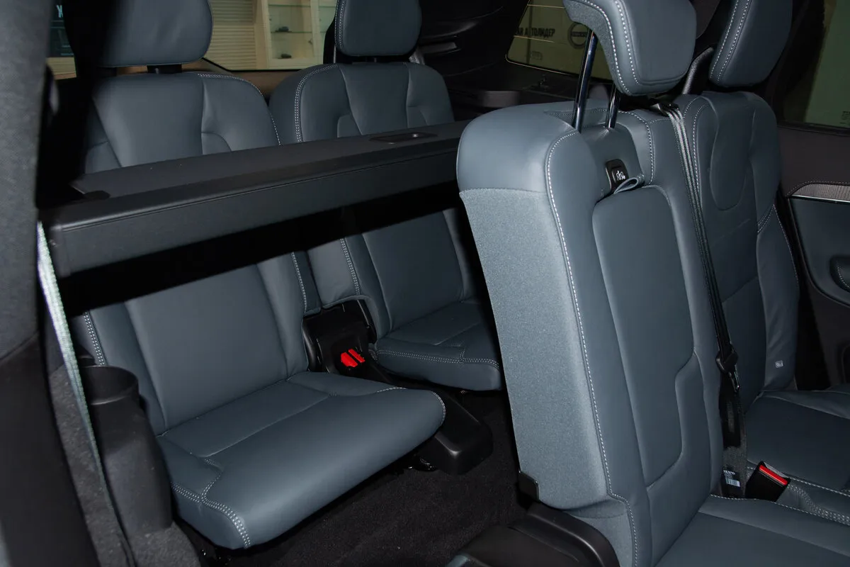 Check price and buy New Volvo XC90 Restyling For Sale