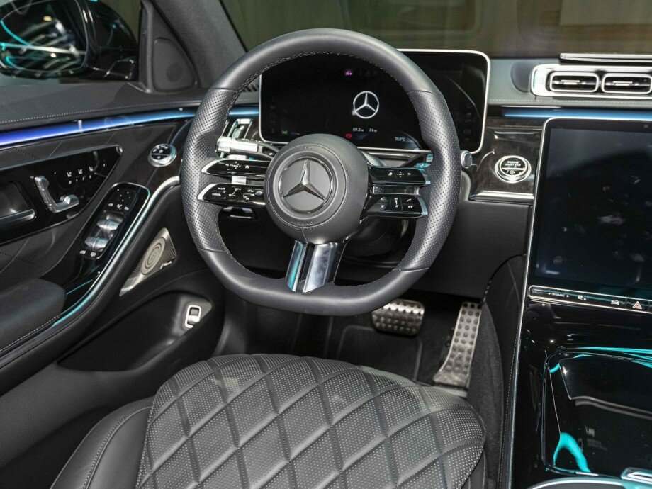 Check price and buy New Mercedes-Benz S-Class 350 d Long 4MATIC (W223) For Sale