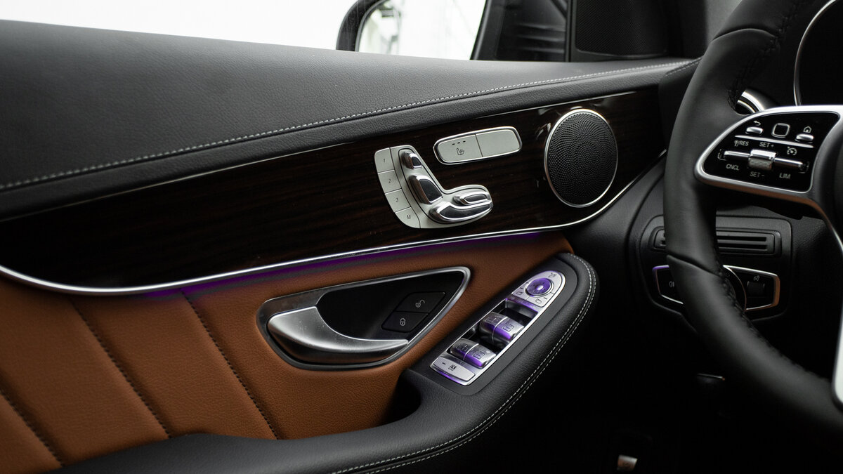 Check price and buy New Mercedes-Benz GLC Coupe 300 (C253) Restyling For Sale