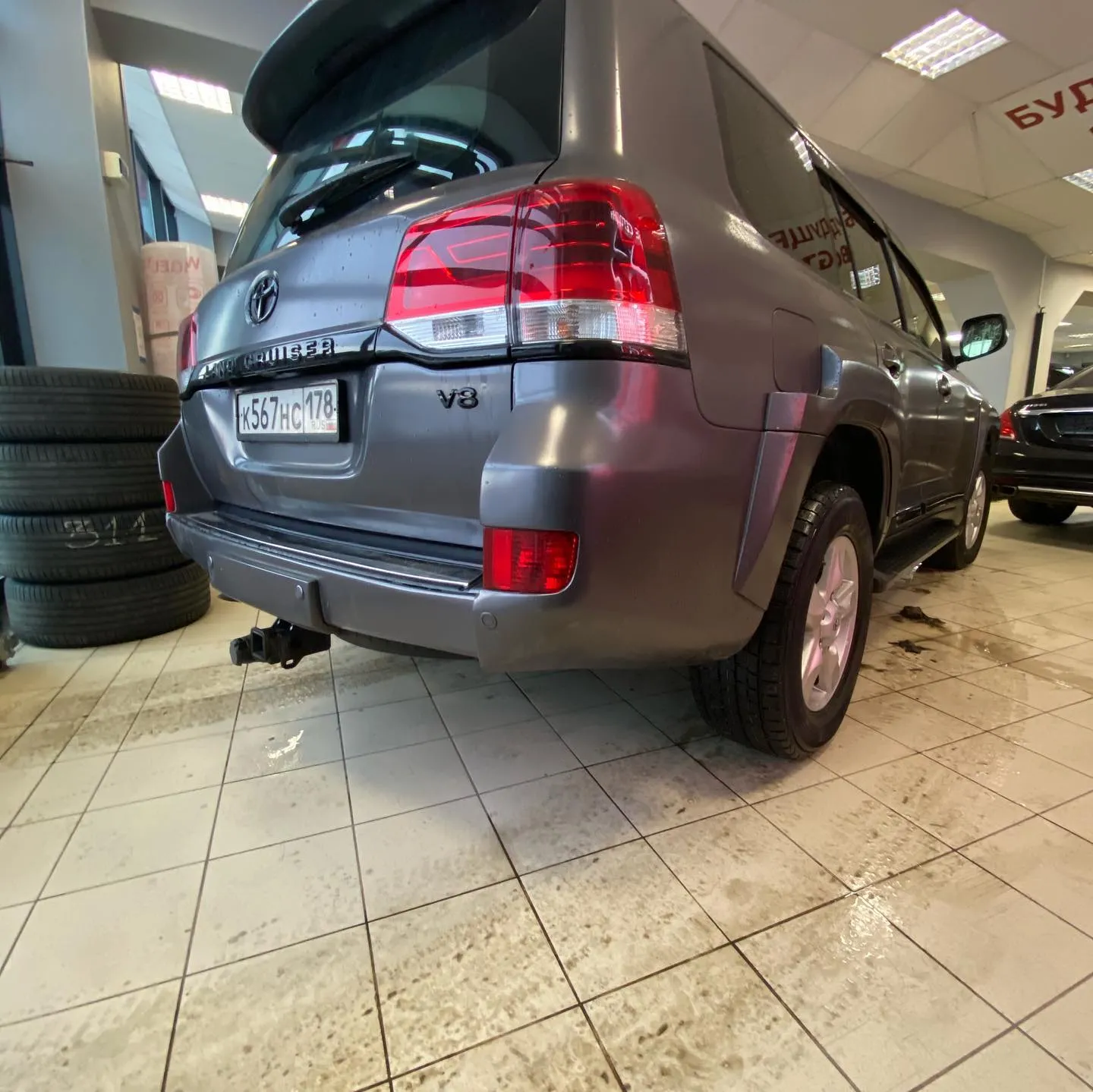 Check our price and buy Shikari body kit for Toyota Land Cruiser 200
