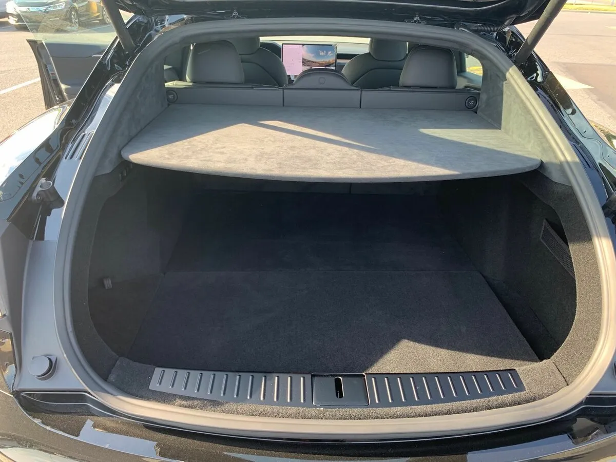 Check price and buy New Tesla Model S Plaid Restyling 2 For Sale