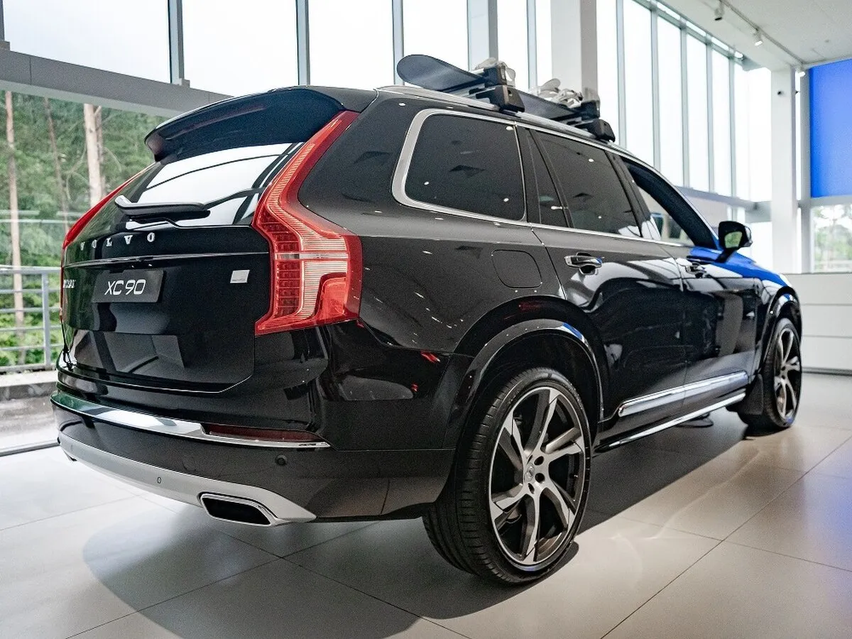 Check price and buy New Volvo XC90 Restyling For Sale