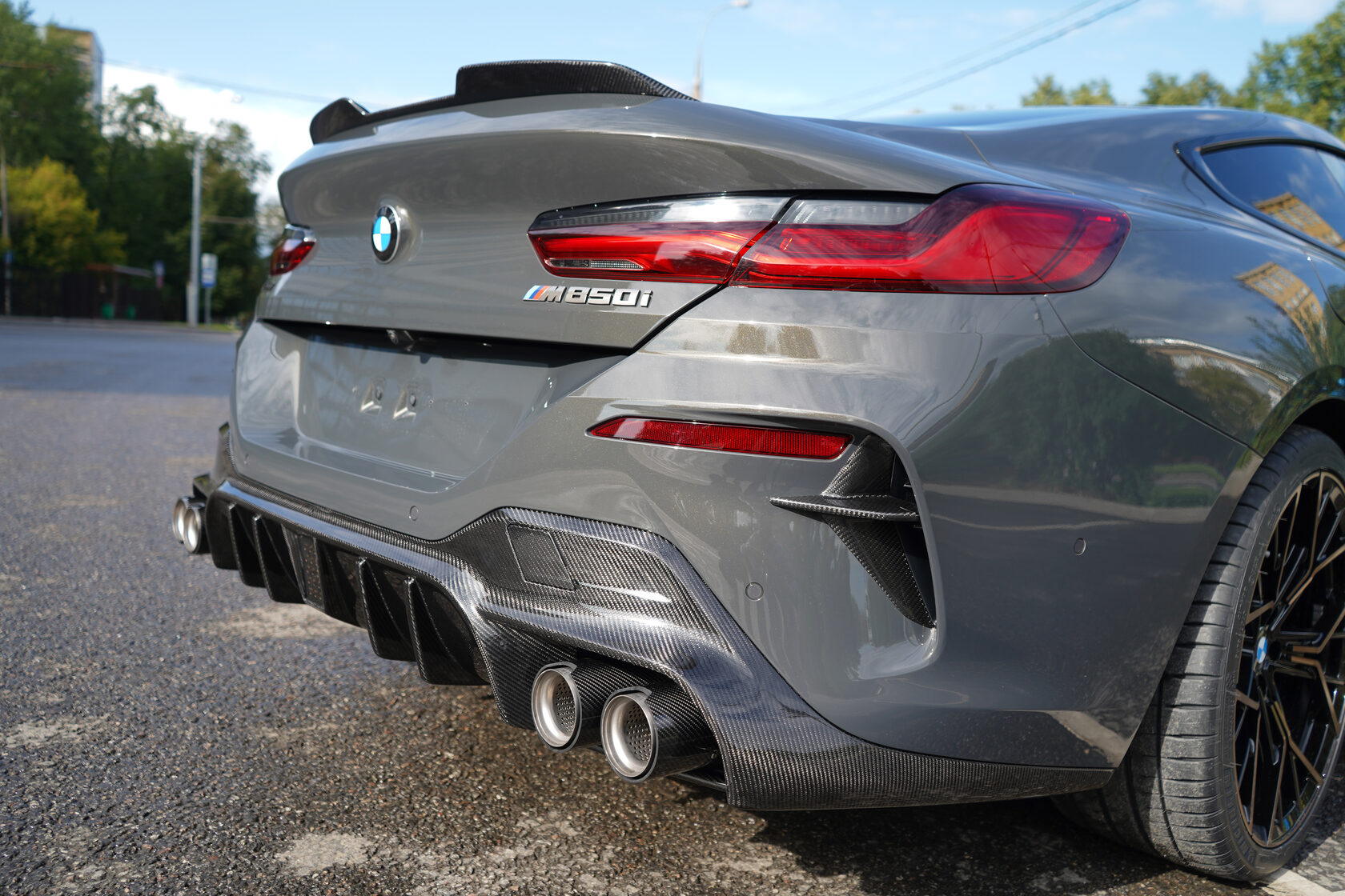 Titanium + carbon exhaust tips for BMW M8 Coupe F91/F92/F93