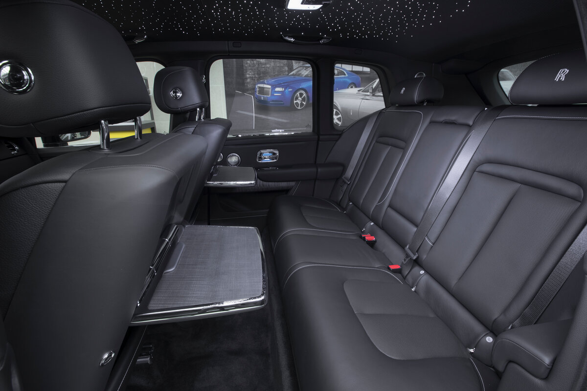 Check price and buy New Rolls-Royce Cullinan For Sale