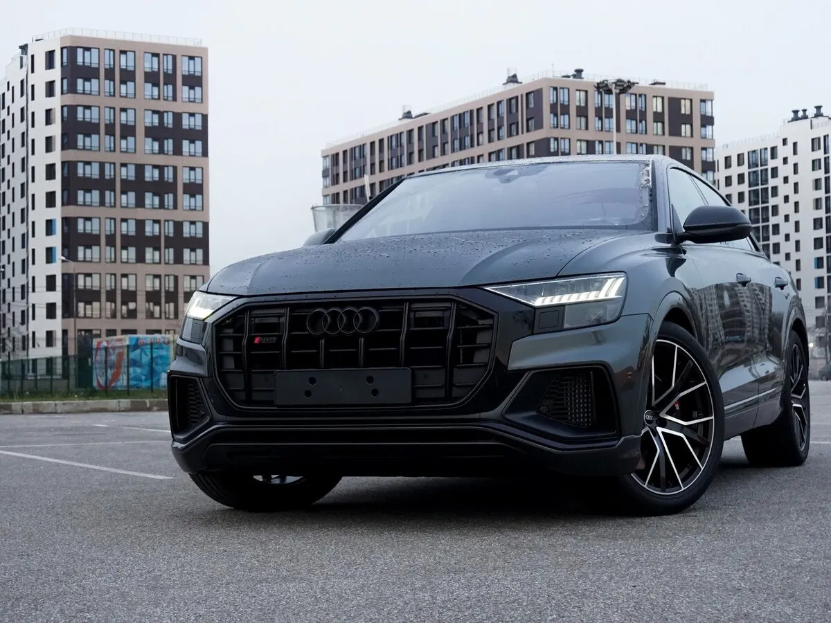 Buy New Audi SQ8 (4M)