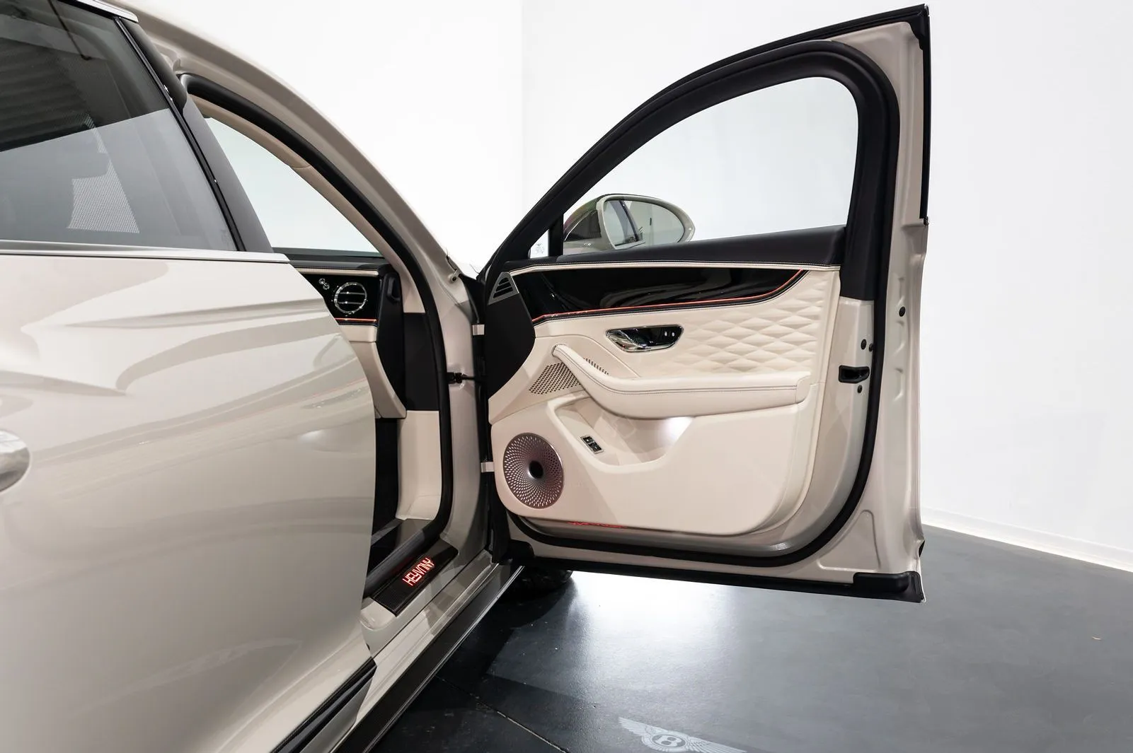 Check price and buy Keyvany Carbon Fiber Body kit set for Bentley Flying Spur