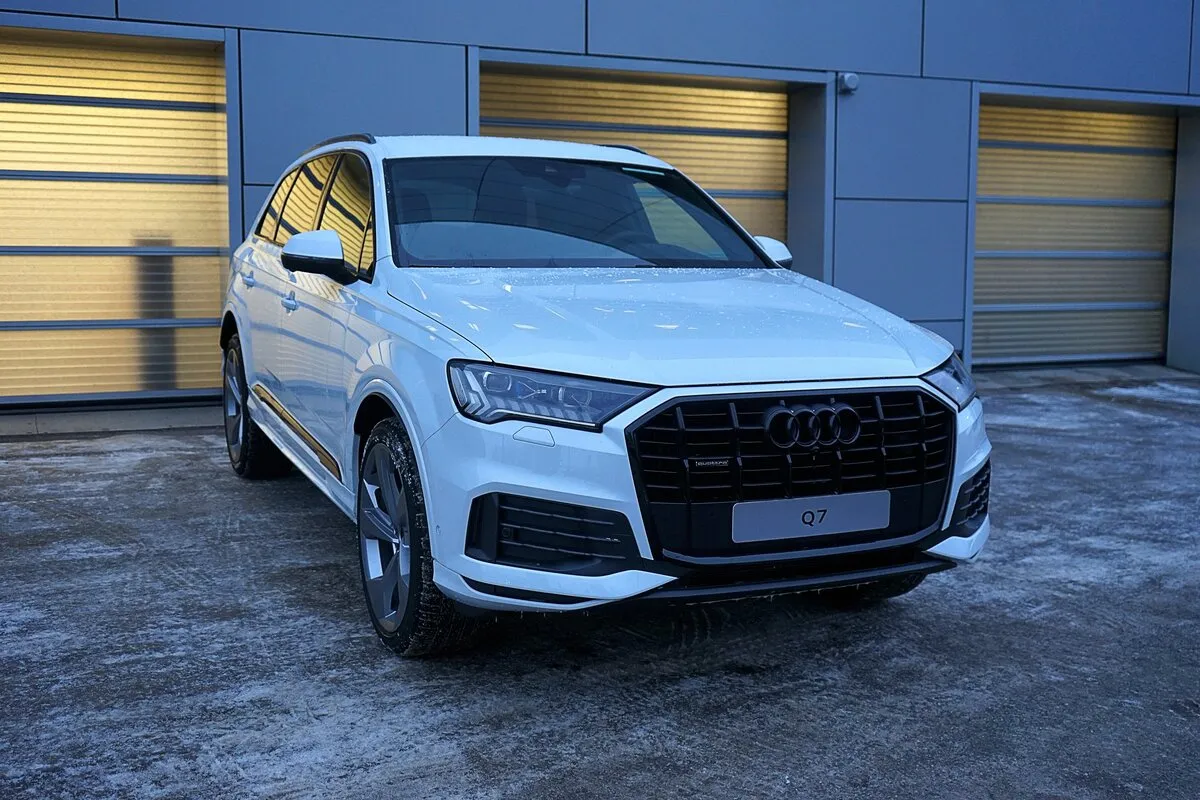 Check price and buy New Audi Q7 45 TDI (4M) Restyling For Sale