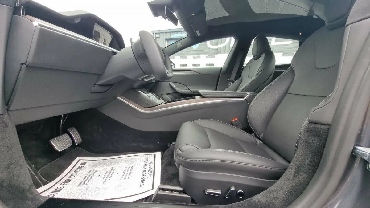 Check price and buy New Tesla Model S Plaid Restyling 2 For Sale