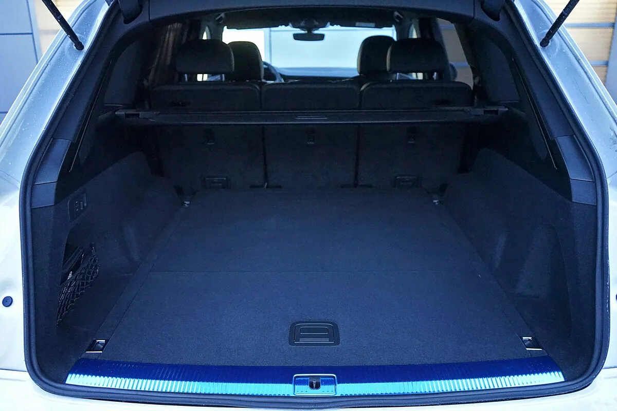Check price and buy New Audi Q7 45 TDI (4M) Restyling For Sale