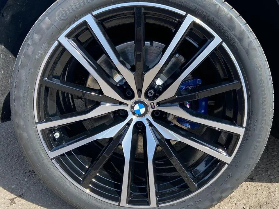 Buy New BMW X6 M50d (G06)