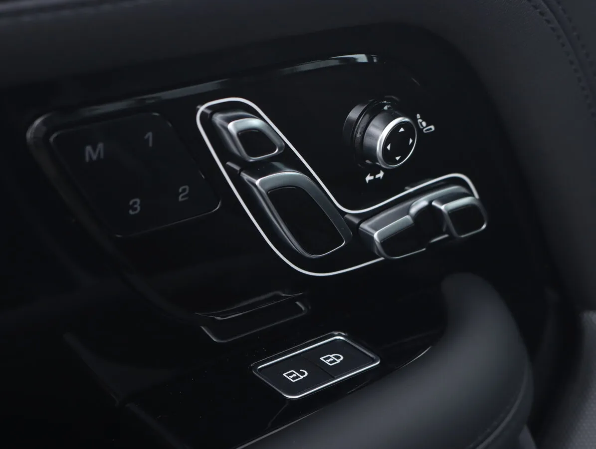 Check price and buy New Land Rover Range Rover Restyling For Sale