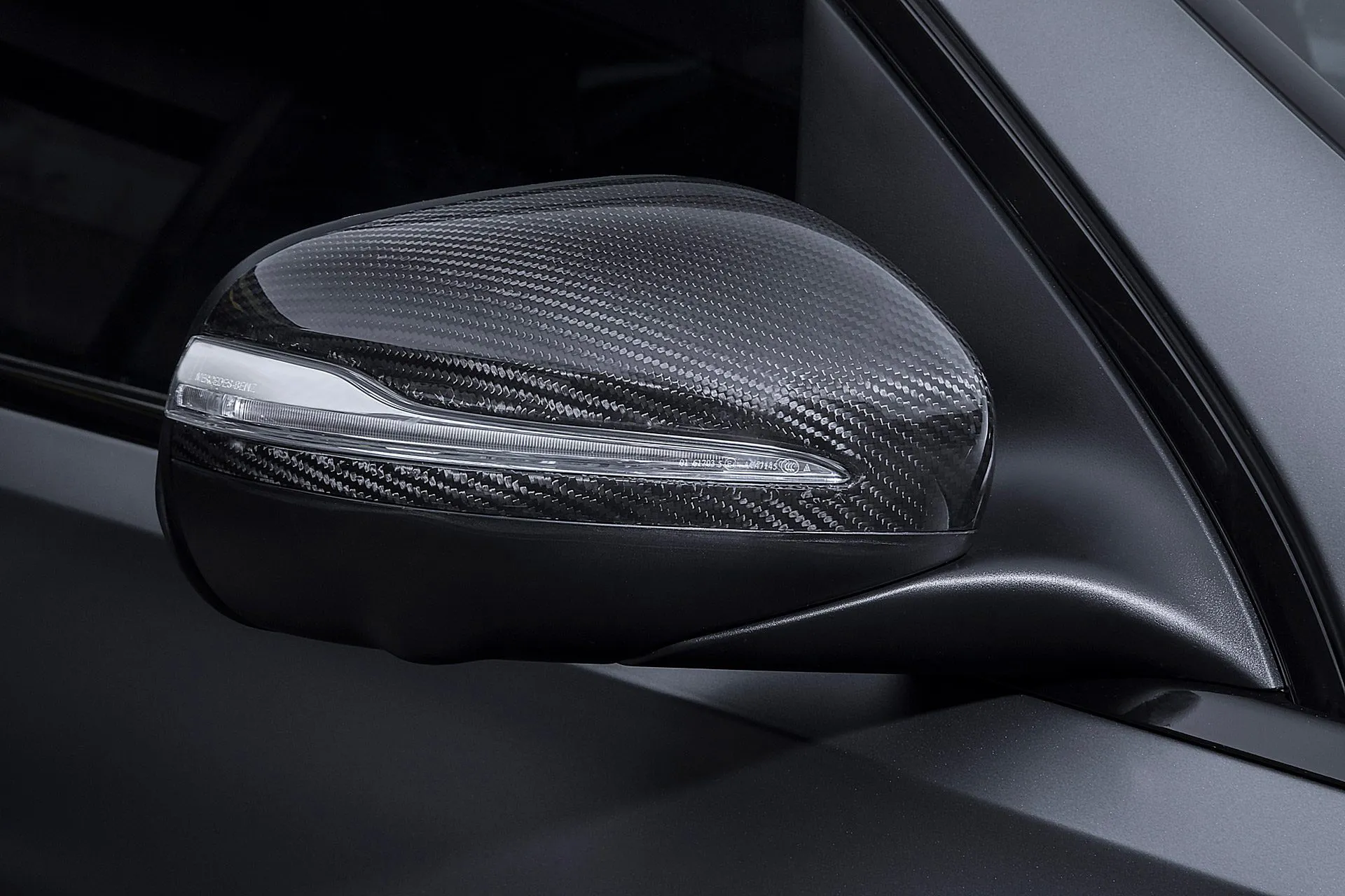 Check price and buy Carbon Fiber Body kit set for Mercedes-Benz  GLE V167