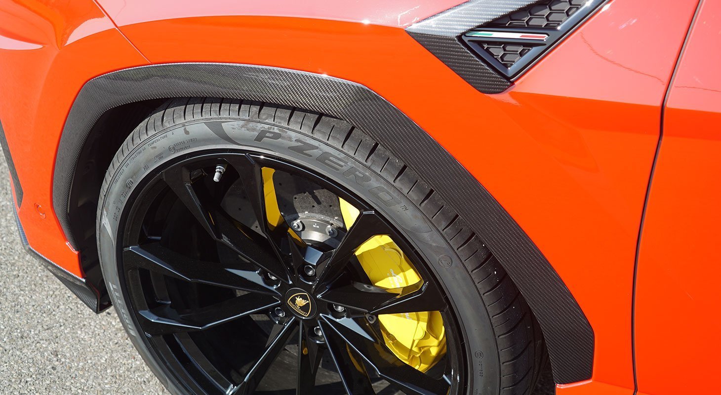 Check price and buy Novitec Carbon Fiber Body kit set for Lamborghini Urus