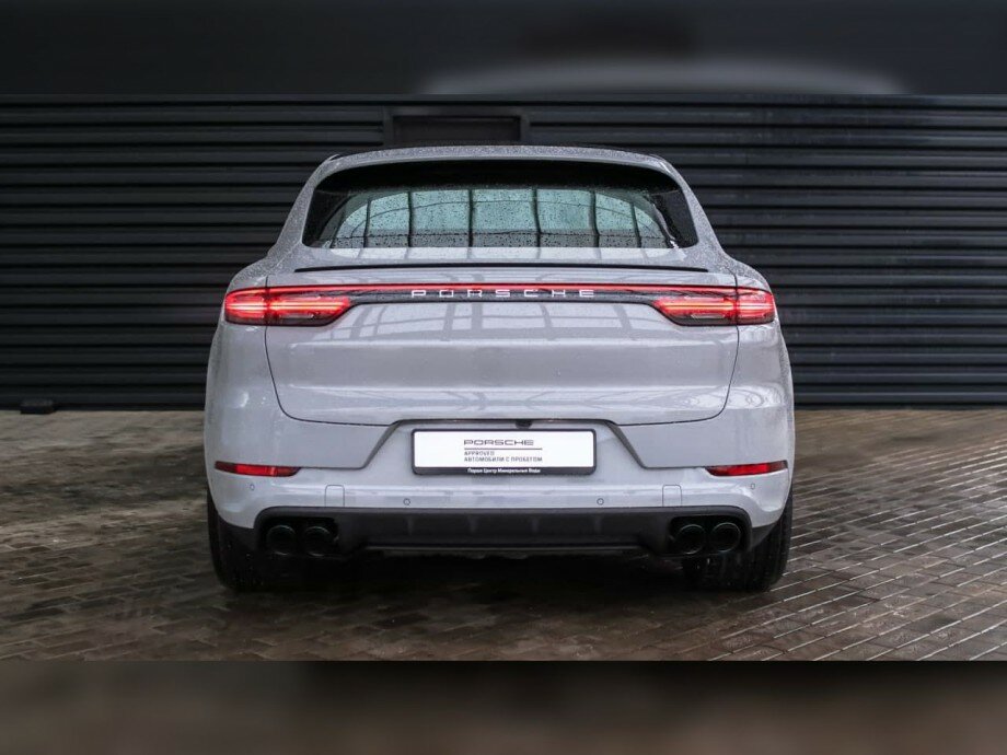 Check price and buy New Porsche Cayenne Coupé For Sale