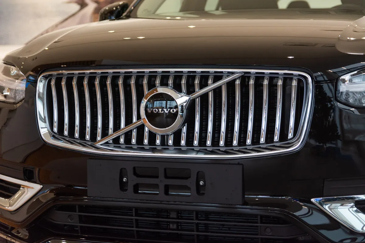 Check price and buy New Volvo XC90 Restyling For Sale