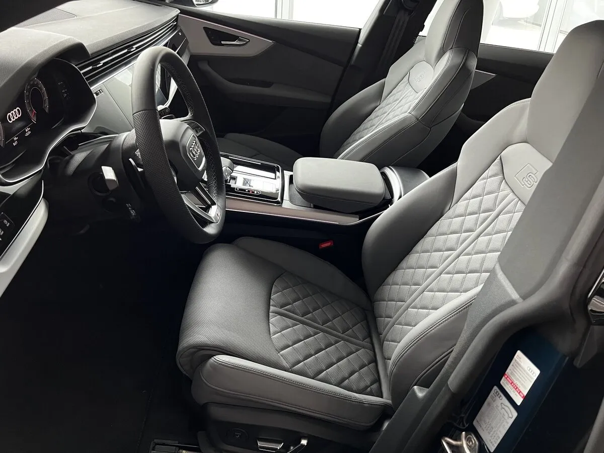 Buy New Audi Q8 45 TDI