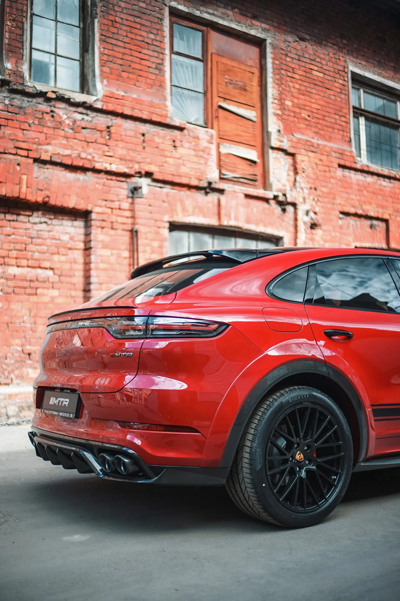 Check price and buy MTR Design Wide Body Carbon Fiber kit for Porsche Cayenne Coupe