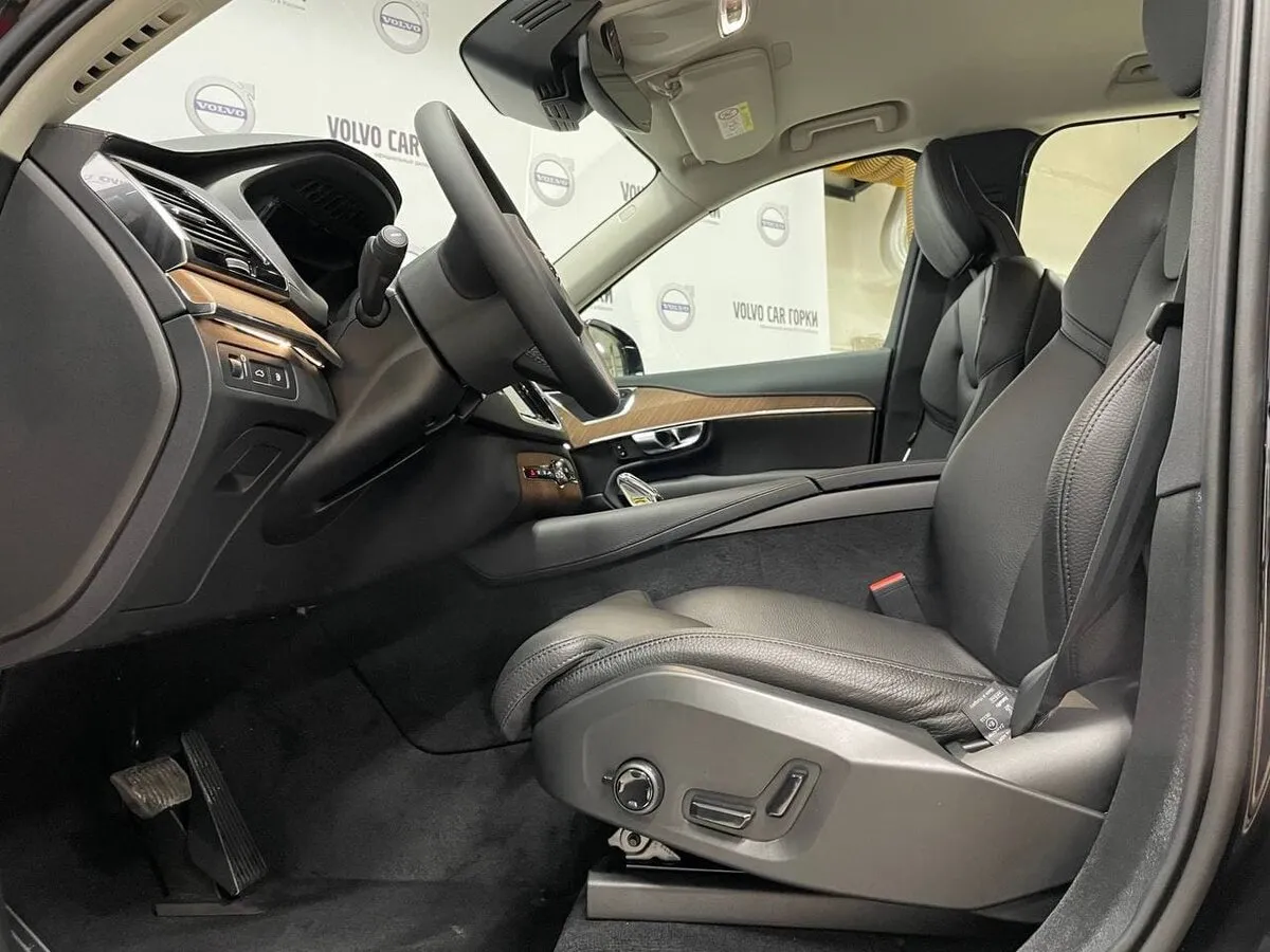 Check price and buy New Volvo XC90 Restyling For Sale