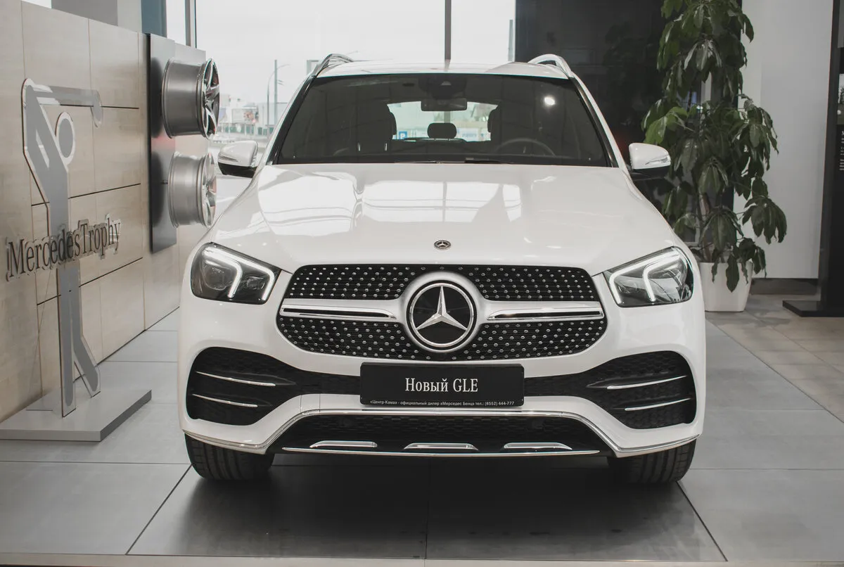 Check price and buy New Mercedes-Benz GLE 400 d (V167) For Sale