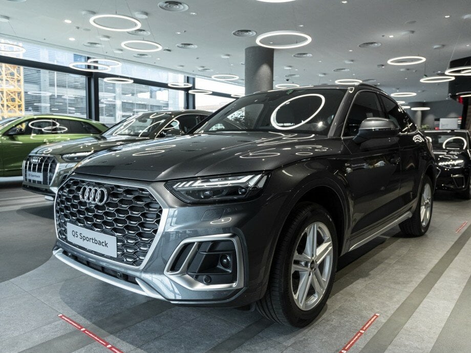 Check price and buy New Audi Q5 Sportback 45 TFSI (FY) For Sale