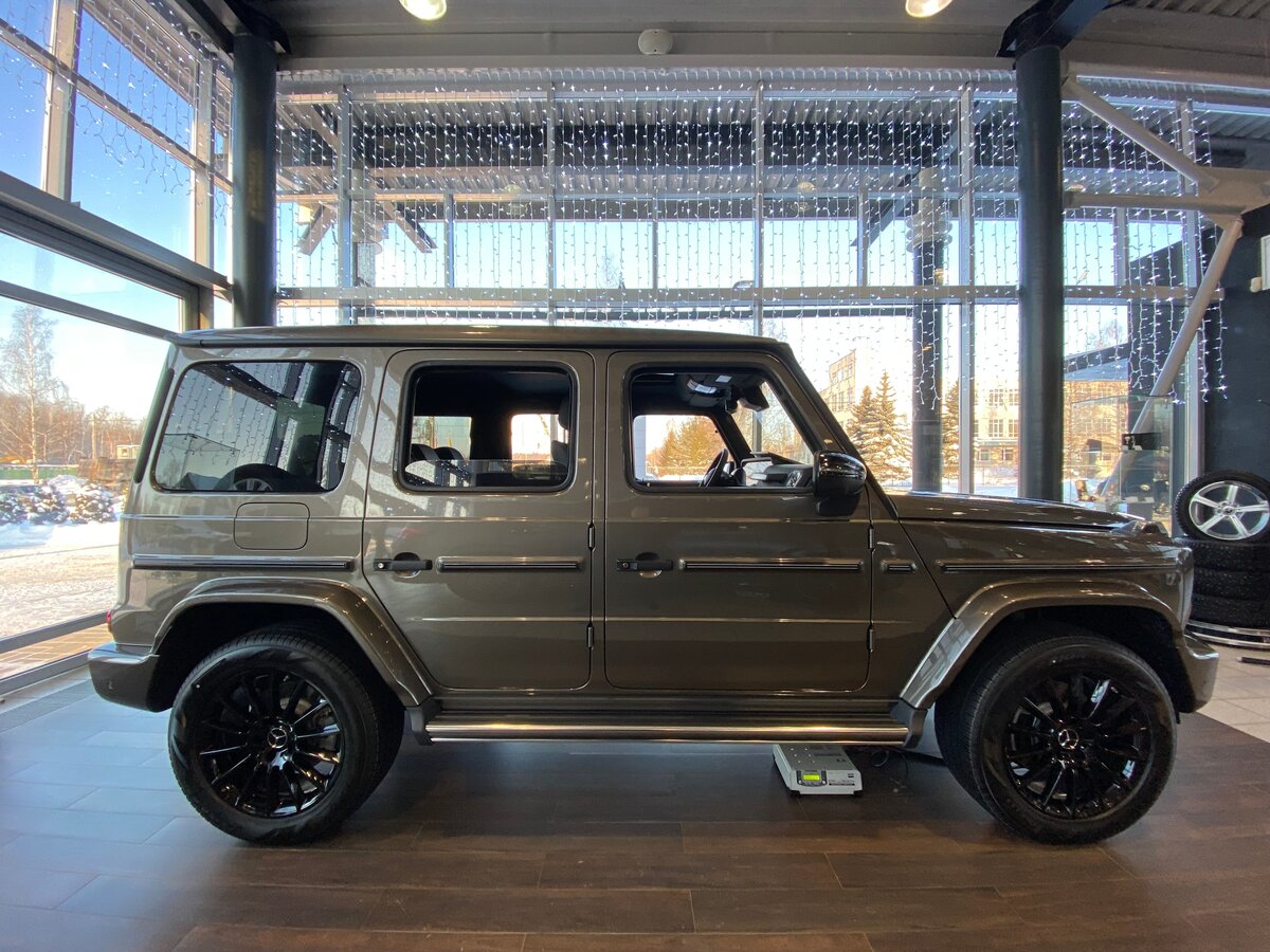 Check price and buy New Mercedes-Benz G-Class 350 d (W463) For Sale