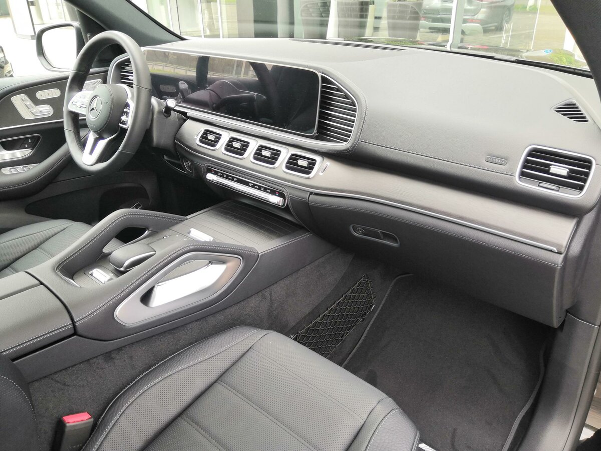 New Mercedes-Benz GLS 450 (X167)