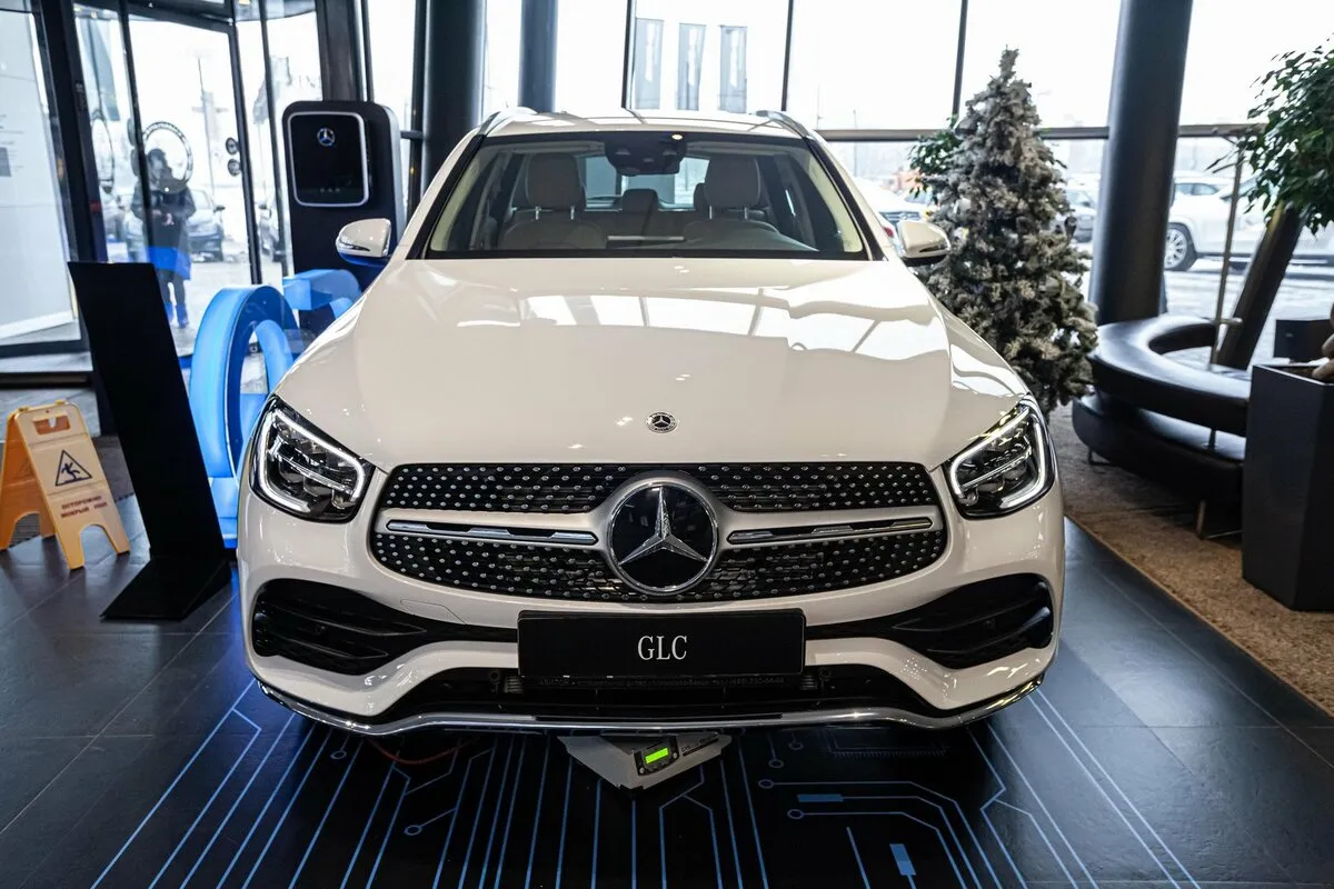 Check price and buy New Mercedes-Benz GLC 300 d (X253) Restyling For Sale